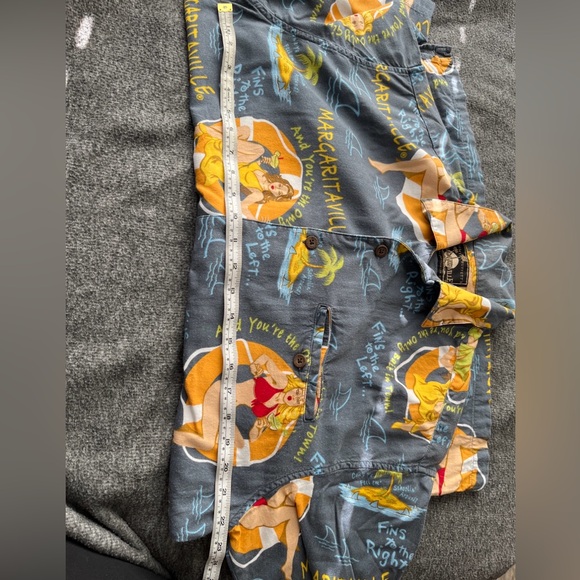 Margaritaville Hawaiian Shirt Mens S Jimmy Buffet Lifesaver Women Shark Fins AOP - Picture 4 of 5